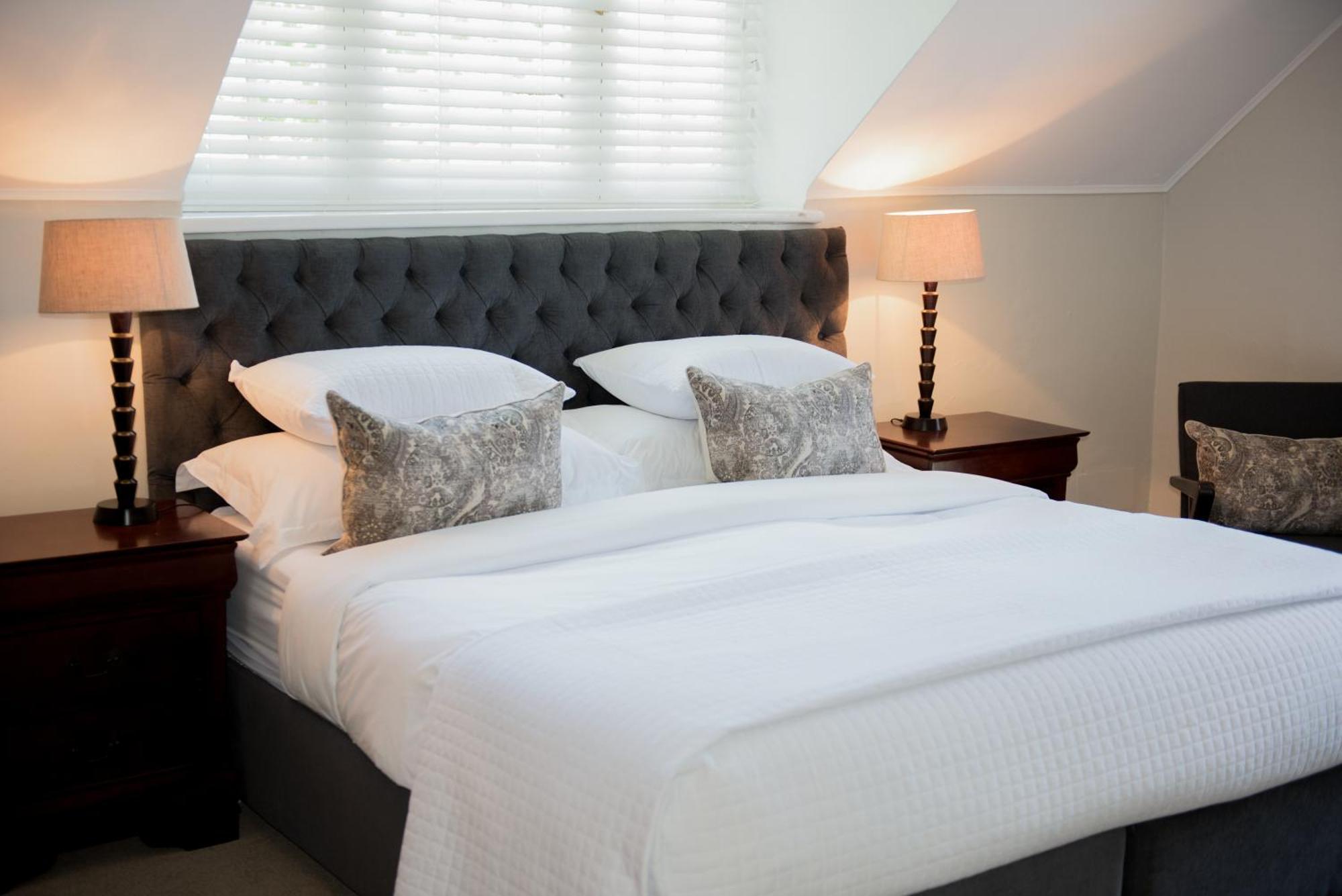 River Manor Boutique Hotel By The Living Journey Collection ステレンボッシュ 部屋 写真